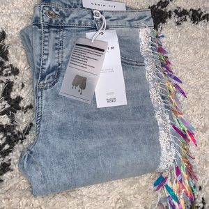 Detailed denim jeans